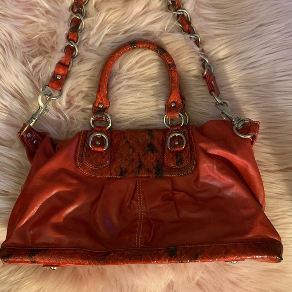 Gorgeous red bag - Picture 2 of 5